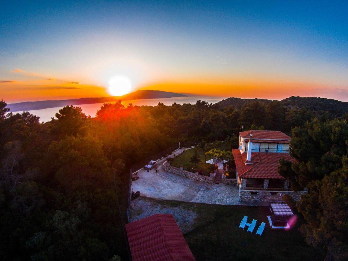 Villa Gem Moni Evaggelistrias Екстериор снимка
