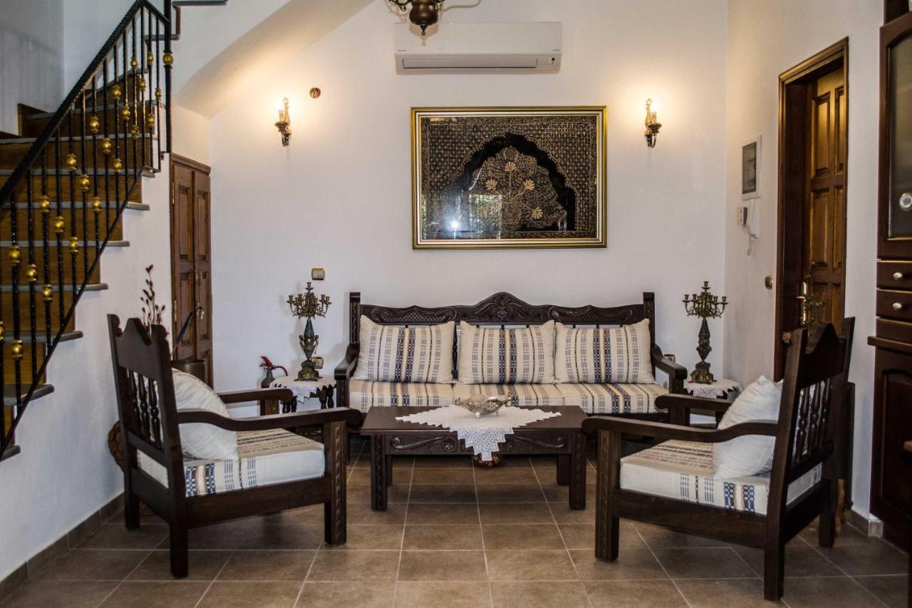 Villa Gem Moni Evaggelistrias Екстериор снимка